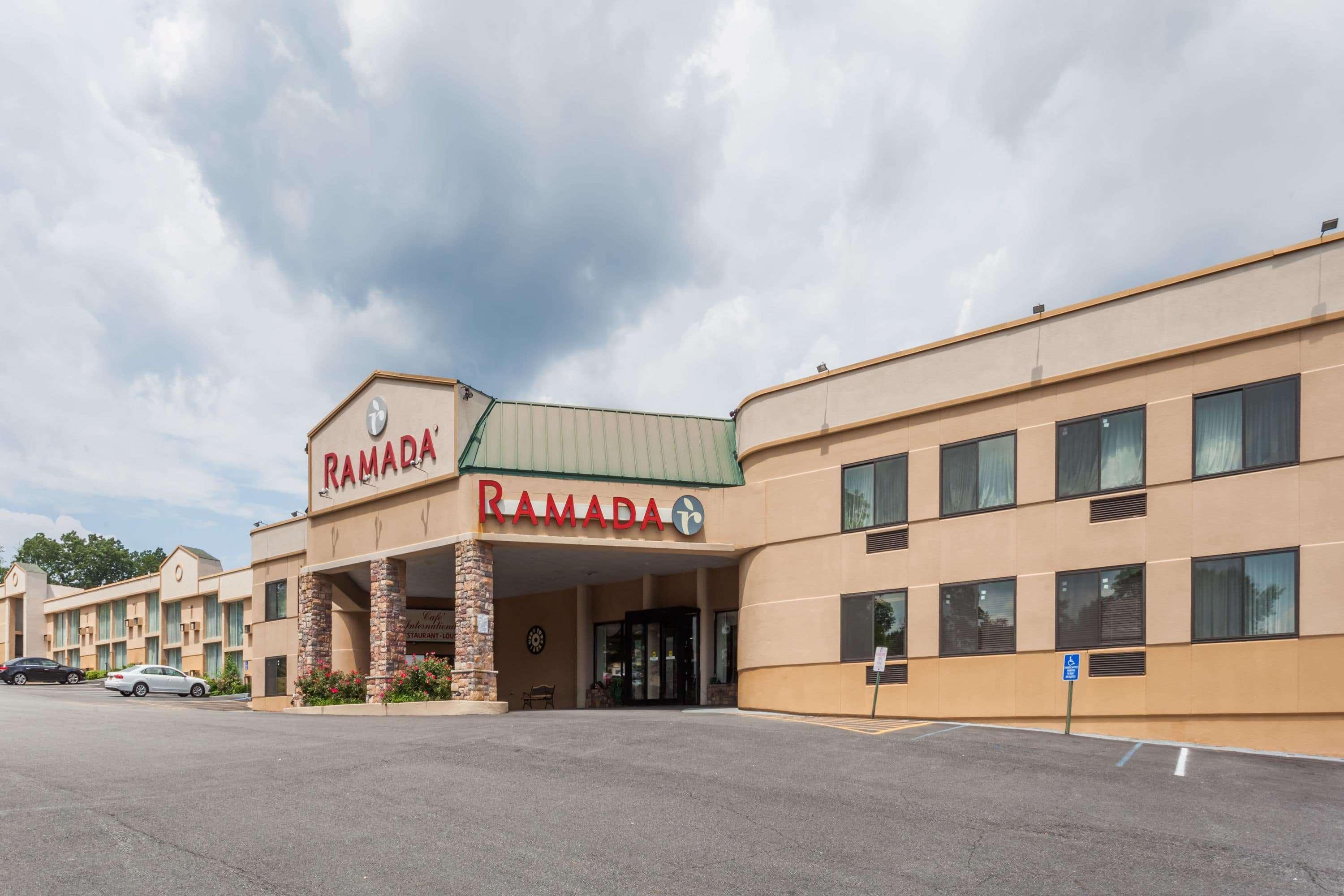 Ramada By Wyndham Newburgh/West Point Hotel Exterior photo