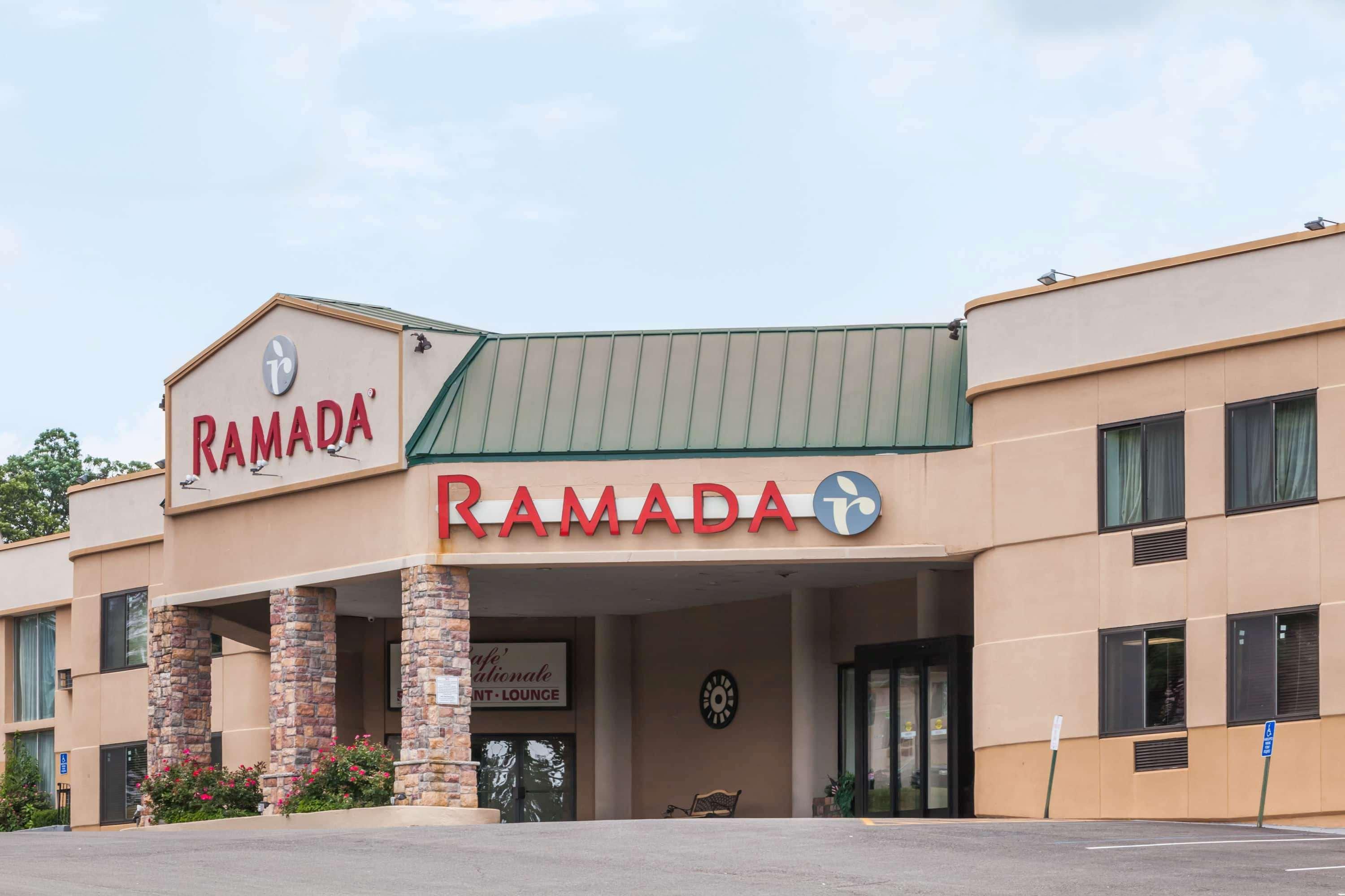 Ramada By Wyndham Newburgh/West Point Hotel Exterior photo